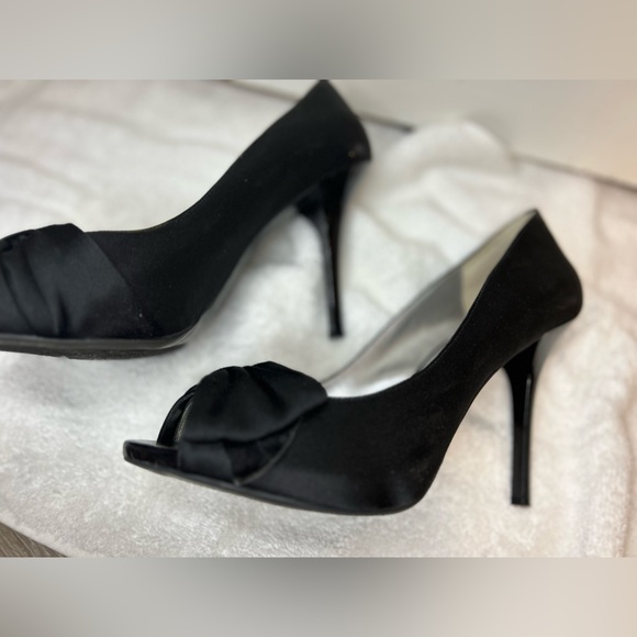 Guess black satin size 9.5 - Picture 2 of 9